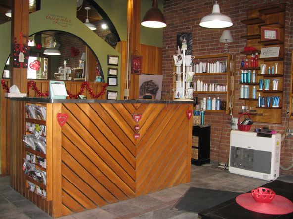 94 Main St, Auburn, ME 04210